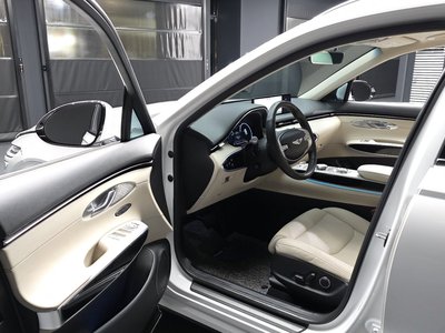 2022 Genesis GV70 — фото 10