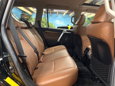 TOYOTA LAND CRUISER PRADO - 9