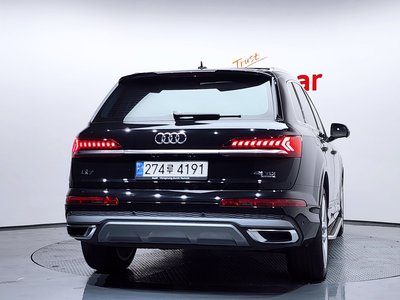 AUDI Q7 - 4