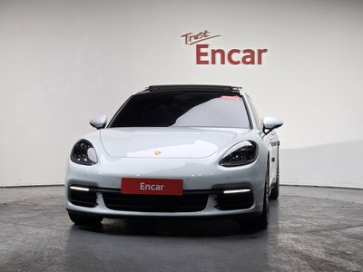 PORSCHE PANAMERA - 2