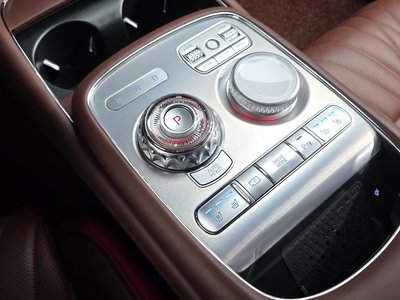 صورة 9 لـ 2023 Genesis G90 (RS4)