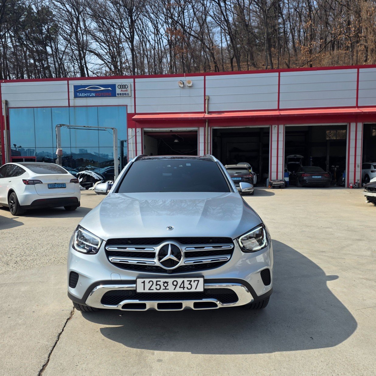 MERCEDES-BENZ GLC - View 1