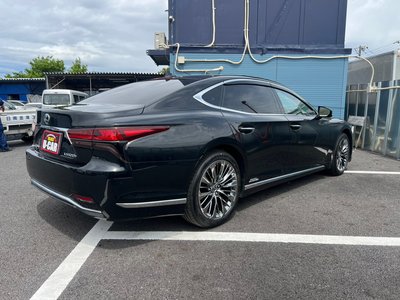 LEXUS LS - 9