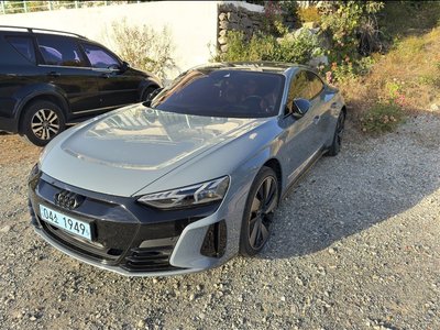AUDI E-TRON GT