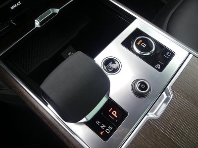 LAND ROVER RANGE ROVER - 9