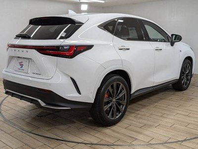 صورة مصغرة 17 لـ 2021 Lexus NX
