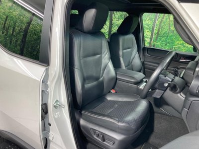 TOYOTA LAND CRUISER 250 - 8