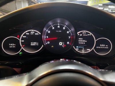 PORSCHE CAYENNE - 8