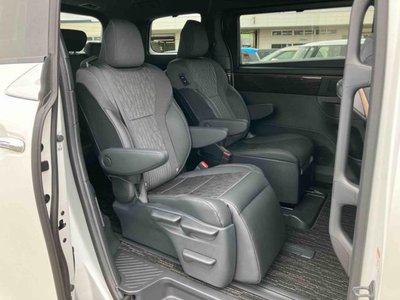 2023 Toyota ALPHARD thumbnail 11