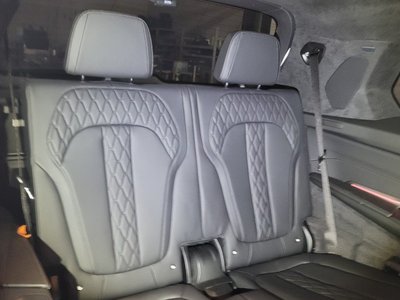 BMW X7 - 7