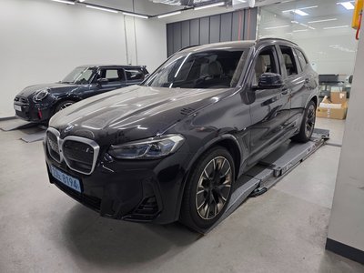 صورة 1 لـ 2025 BMW IX3