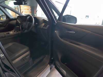 2026 Toyota ALPHARD — миниатюра 17