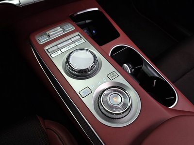 صورة مصغرة 12 لـ 2021 Genesis GV70