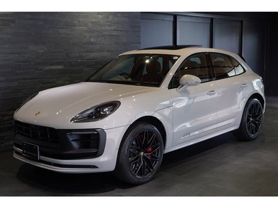 2024 Porsche MACAN photo 6