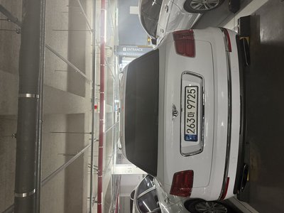 2018 Bentley BENTAYGA photo 4