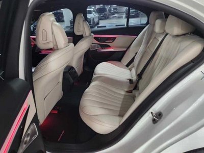 MERCEDES-BENZ E-CLASS - 4