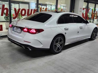 MERCEDES-BENZ E-CLASS - 3