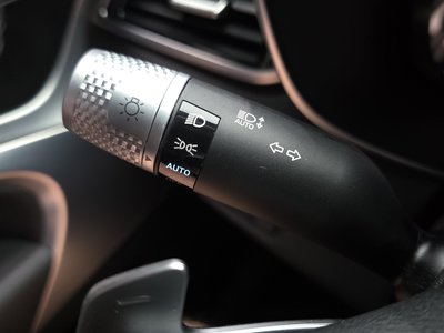 2023 Genesis THE NEW G70 — миниатюра 28