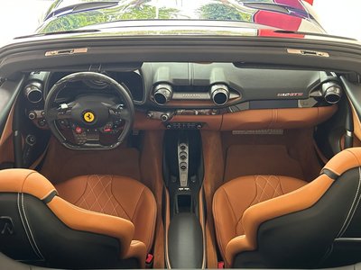 صورة 11 لـ 2022 Ferrari 812 GTS