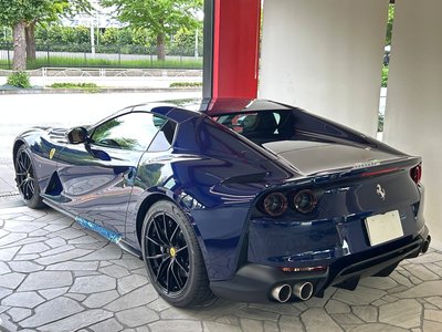 صورة 9 لـ 2022 Ferrari 812 GTS
