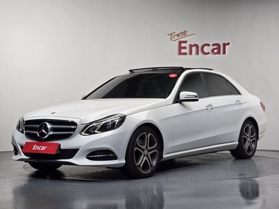 MERCEDES-BENZ E-CLASS - 1