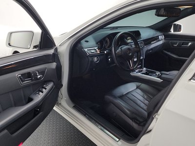 MERCEDES-BENZ E-CLASS - 10