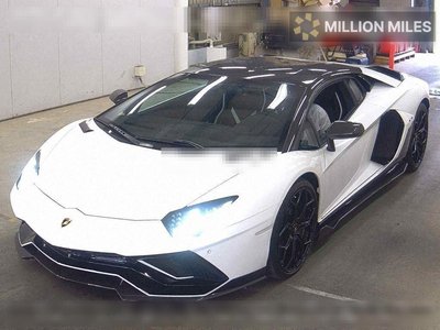 LAMBORGHINI AVENTADOR - 4