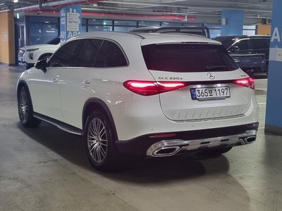 MERCEDES-BENZ GLC - 4