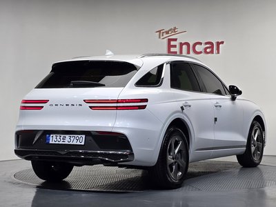 صورة 3 لـ 2026 Genesis GV70