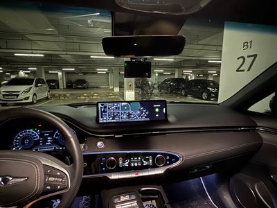 2023 Genesis GV70 photo 4