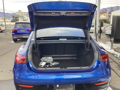 MERCEDES-BENZ EQE - 5