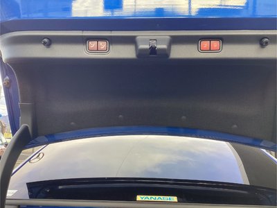 MERCEDES-BENZ EQE - 6