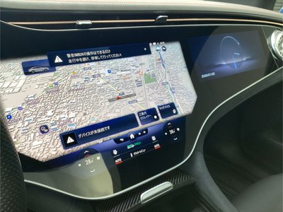 MERCEDES-BENZ EQE - 10