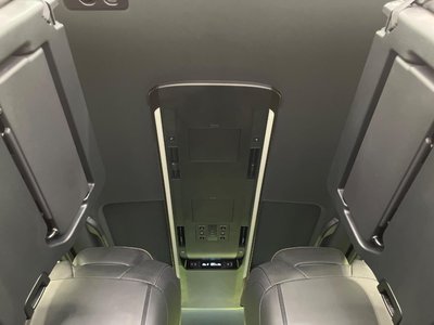 2023 Toyota ALPHARD thumbnail 38