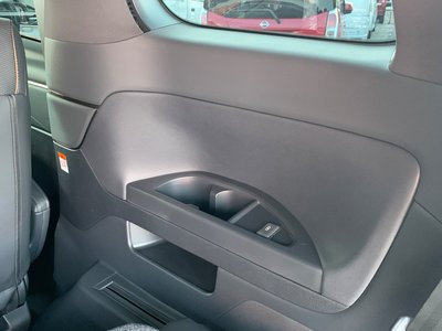 TOYOTA ALPHARD - 8