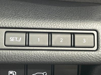 صورة مصغرة 35 لـ 2025 Lexus LBX