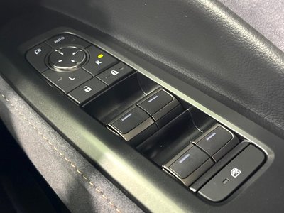 صورة مصغرة 42 لـ 2025 Lexus LBX