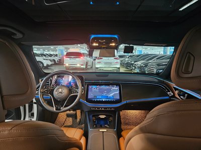 MERCEDES-BENZ E-CLASS - 9