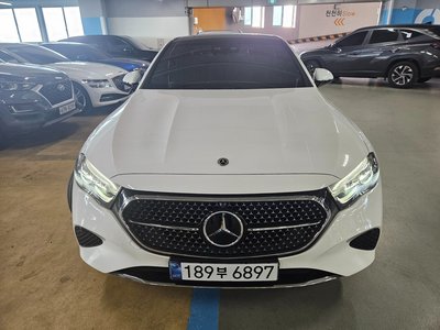 MERCEDES-BENZ E-CLASS - 4