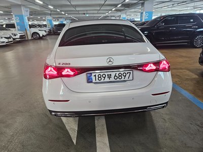 MERCEDES-BENZ E-CLASS - 5