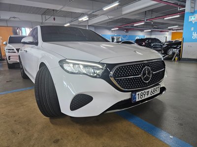 MERCEDES-BENZ E-CLASS - 3