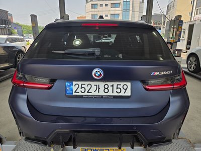 BMW 3 SERIES - 3