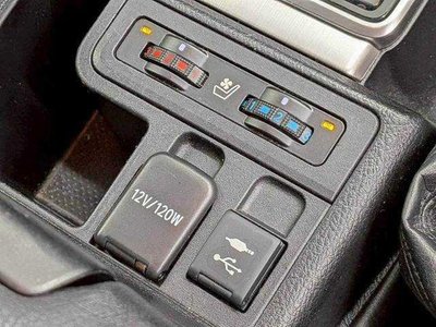 TOYOTA LAND CRUISER PRADO - 10