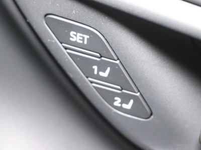 TOYOTA CROWN SPORT - 10