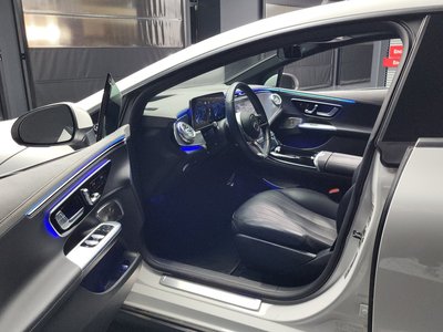 MERCEDES-BENZ EQE - 10