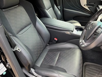 2018 Lexus LS — миниатюра 32
