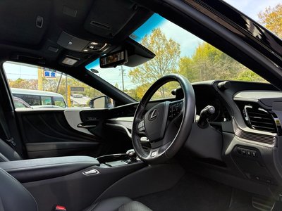 2018 Lexus LS — миниатюра 30