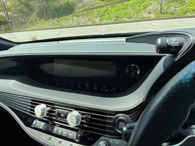 2018 Lexus LS — миниатюра 59