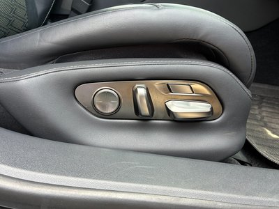 2018 Lexus LS — миниатюра 36