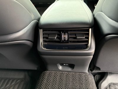 2018 Lexus LS — миниатюра 19